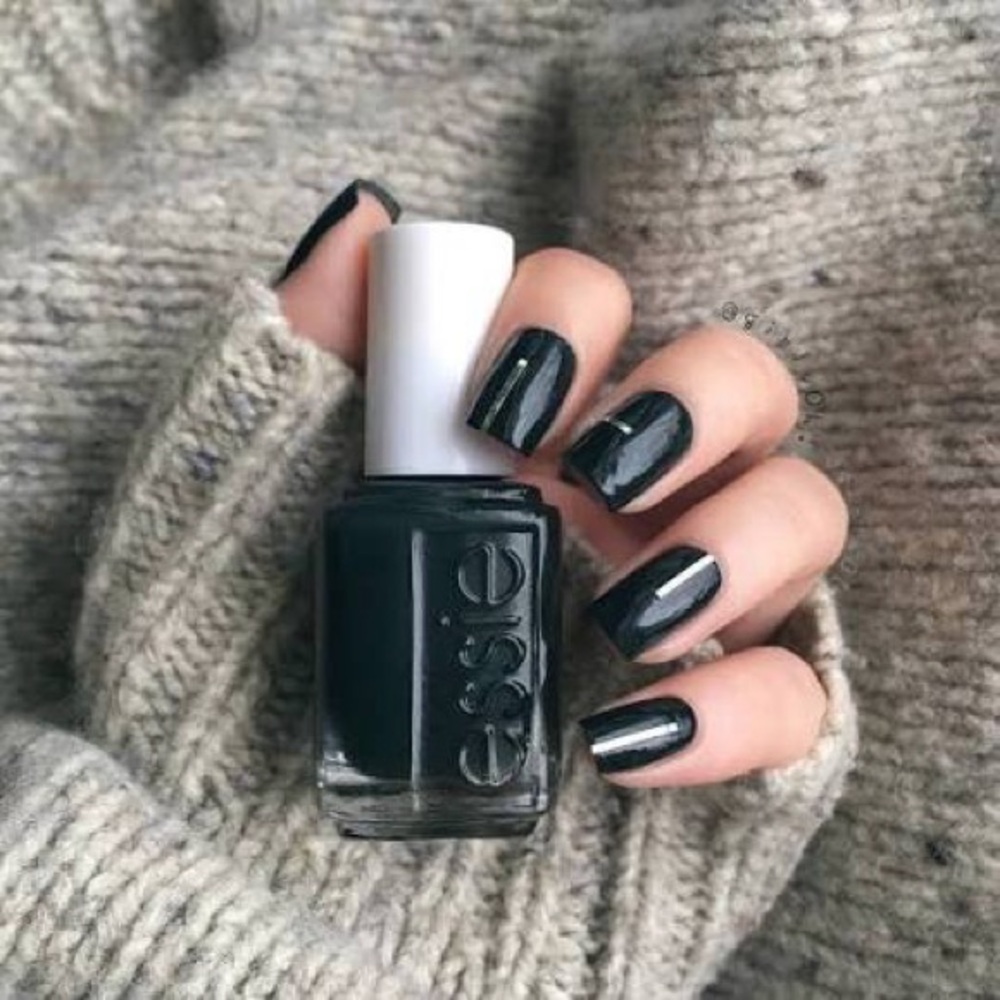 Essie Stylenomics Dark Green Nail Polish